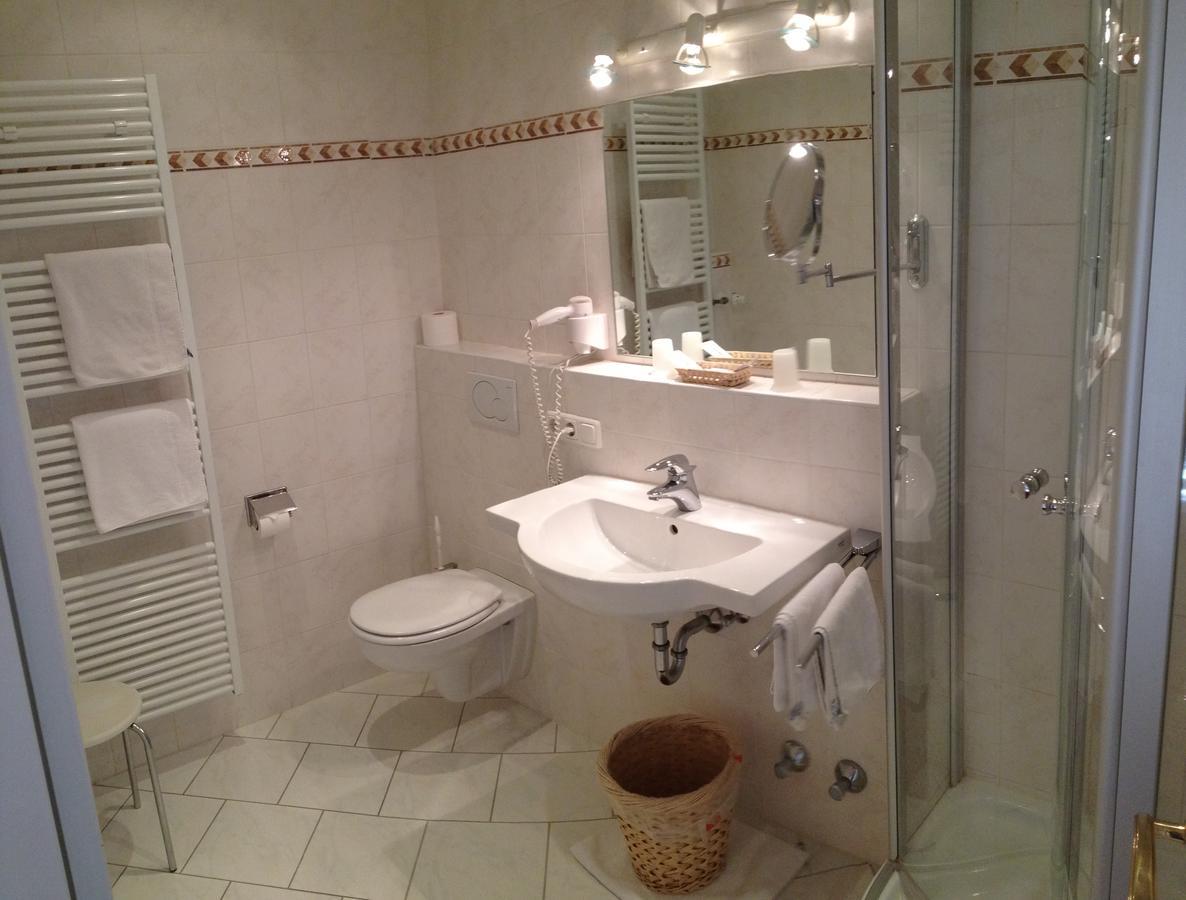 Hotel Maier Garni 加爾米施-帕滕基興 外观 照片